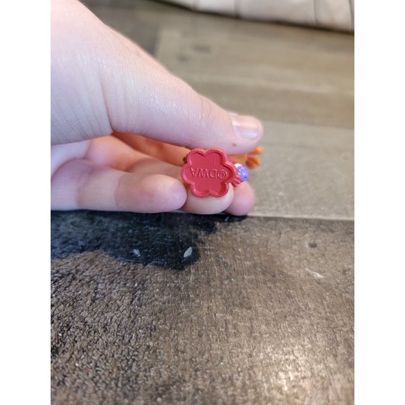 Trolls DJ Suki headphones orange-haired toy figure - Picture 5 of 5